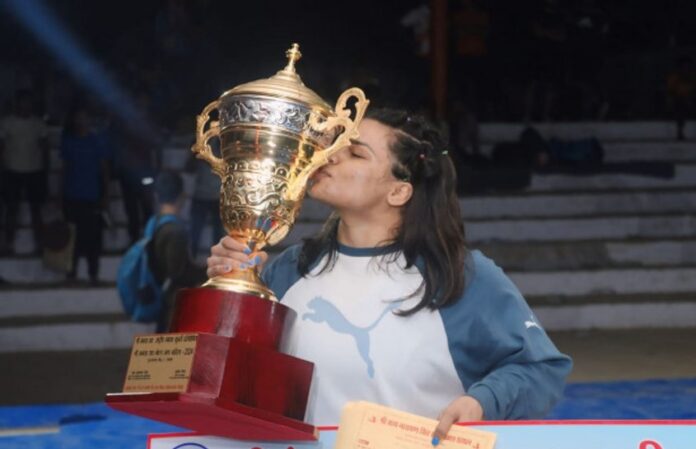Noida Authority’s deputy tehsildar Divya Kakran created history, won gold medal in wrestling